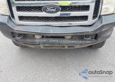 2005 Ford F250 Super Duty z USA, uszkodzony, nr VIN 1FTSX21PX5ED24854